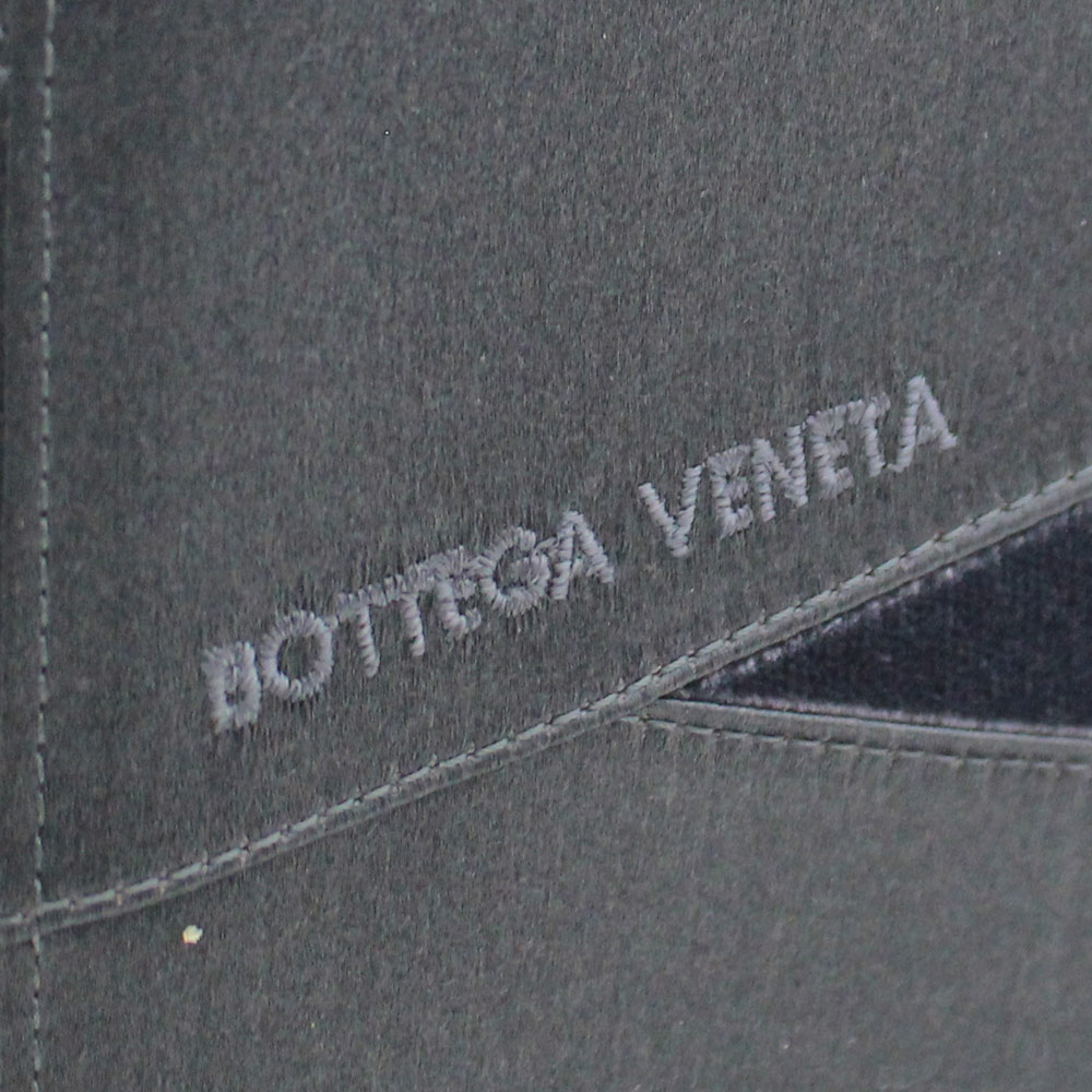 bottegaveneta bottega veneta logo手提包丝绒/缎黑色女装[上一页]