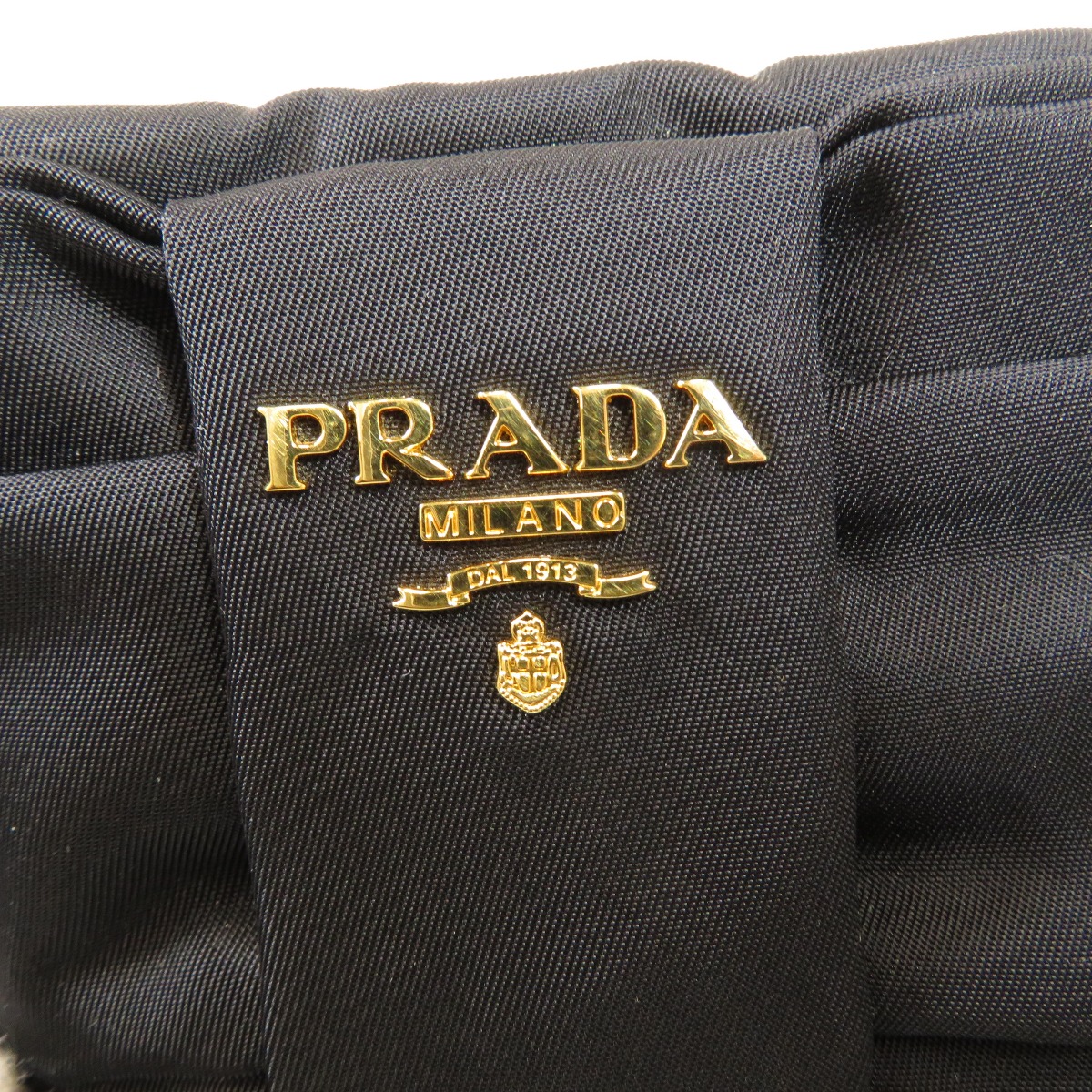 > 项目细节  牌:prada 卖价:  cny 765.