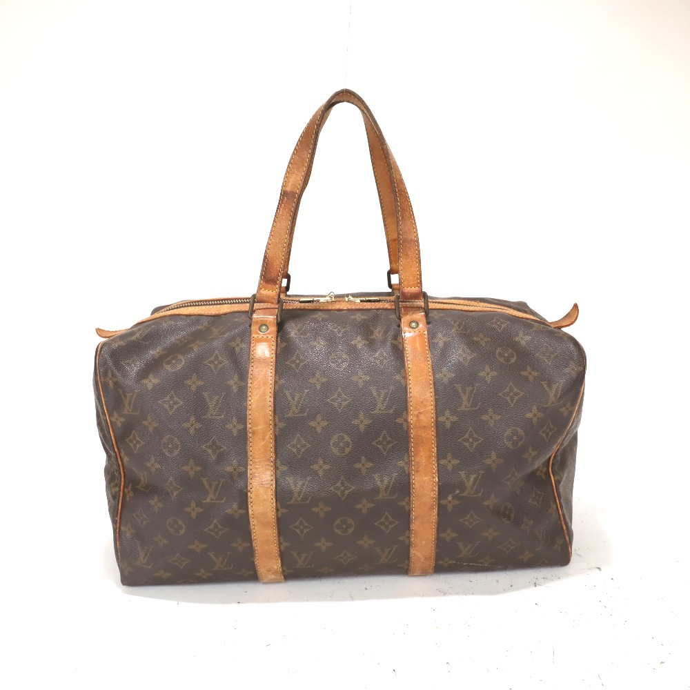Louis Vuitton, A Monogram 'Cruiser Bag 40' Bag. - Bukowskis
