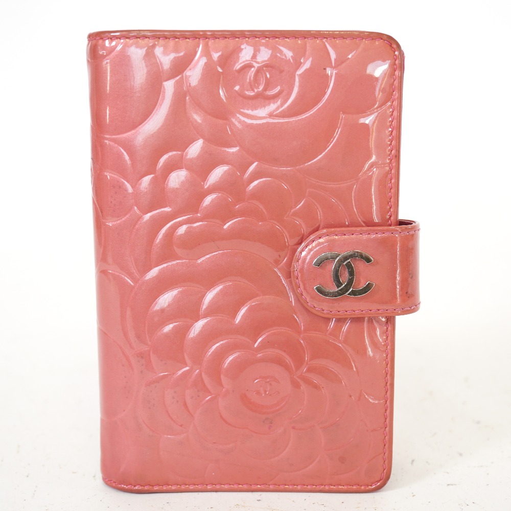 chanel camellia wallet price