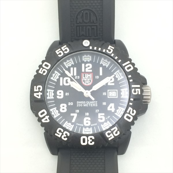 Luminox ルミノックス クォーツ腕時計 3050 3950 黒 ケース カーボン素材 ベルト ラバー素材 クォーツ 中古 ー ブラモ 欲しいブランド品がすぐ見つかる ネット通販サイト