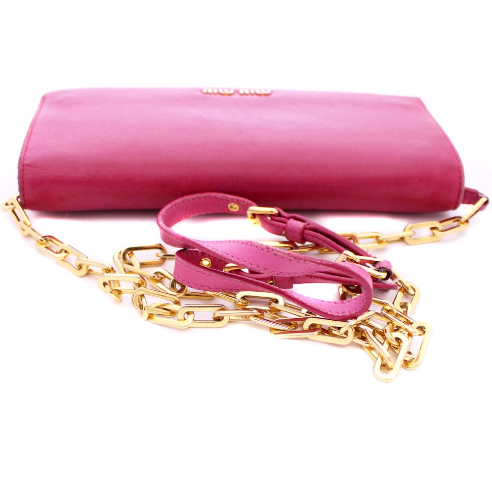 miu miu wallet on chain