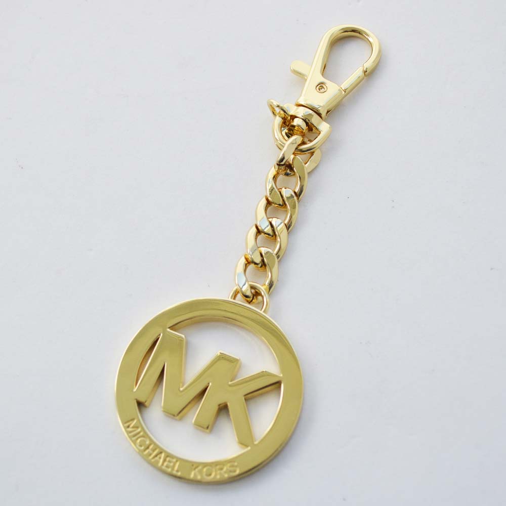 overrasket sko I tide Michael Kors Michael Kors MK Logo Design Bag Charm Key Holder Metal Gold  Unisex [Pre] ー The best place to buy Brand Bags Watches Jewelry, Bramo!