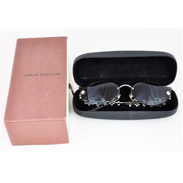 Louis Vuitton Charm Sunglasses Holder