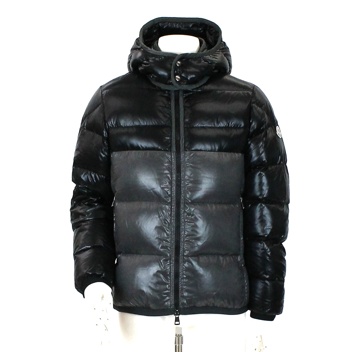 モンクレール Moncler Harry ダウンジャケット ブラック グレー サイズ 1 メンズ アパレル ー ブラモ 欲しいブランド品がすぐ見つかる ネット通販サイト