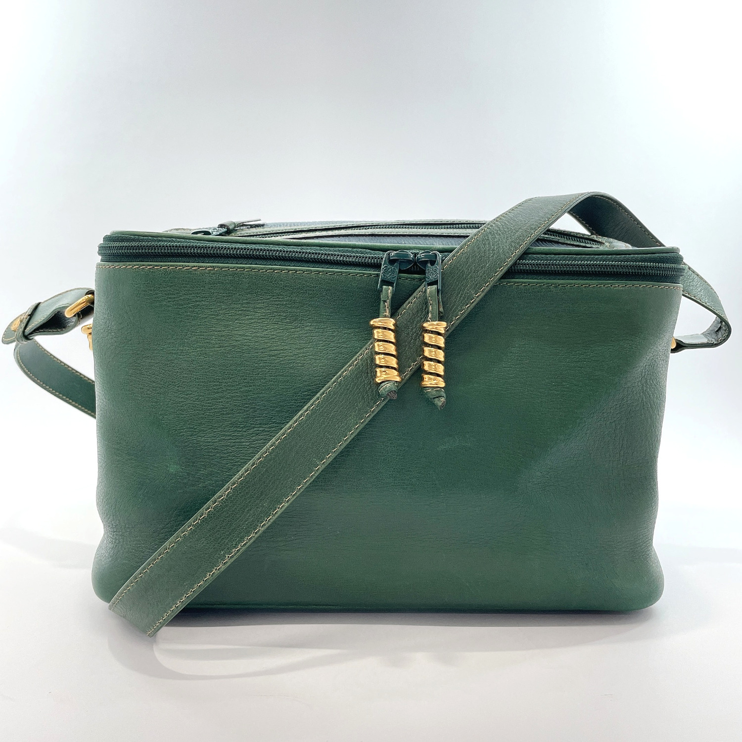LOEWE Shoulder Bag Swiss vintage leather Women | eBay