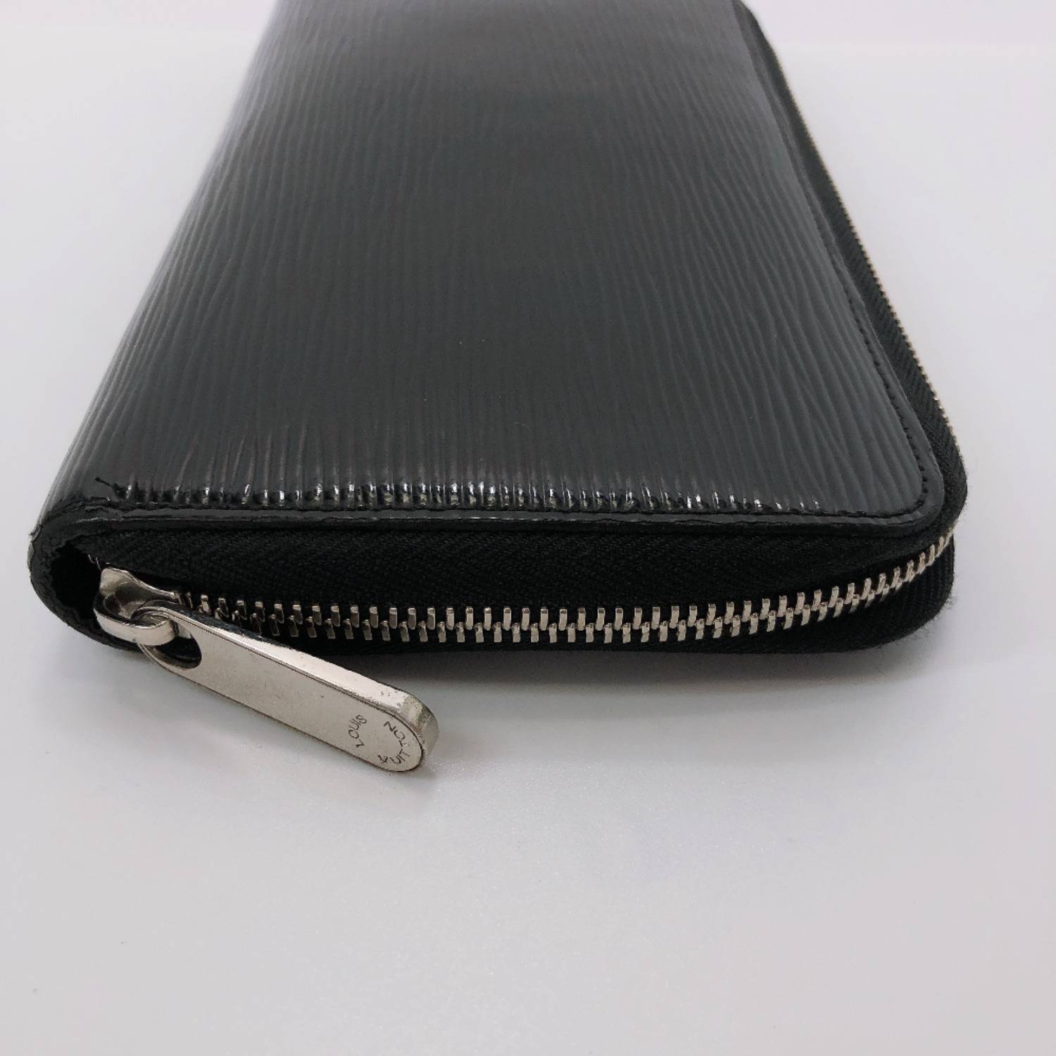 Louis Vuitton Black Electric EPI Leather Zippy Organizer Wallet
