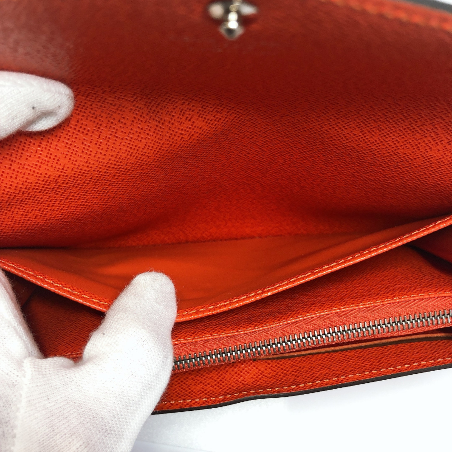 What Happens When Louis Vuitton Gets Wet