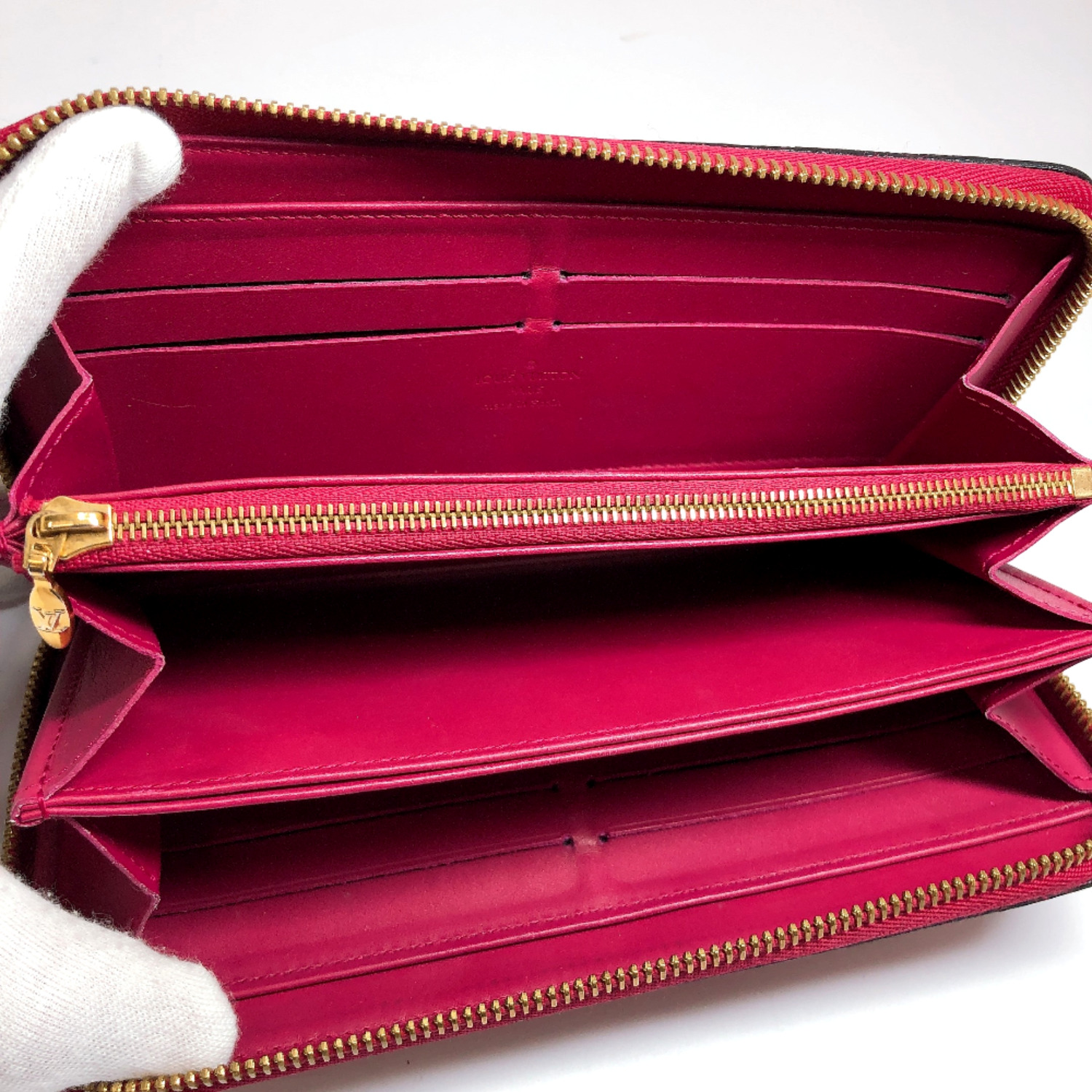 Louis Vuitton Vernis Zippy Wallet, Beautiful red