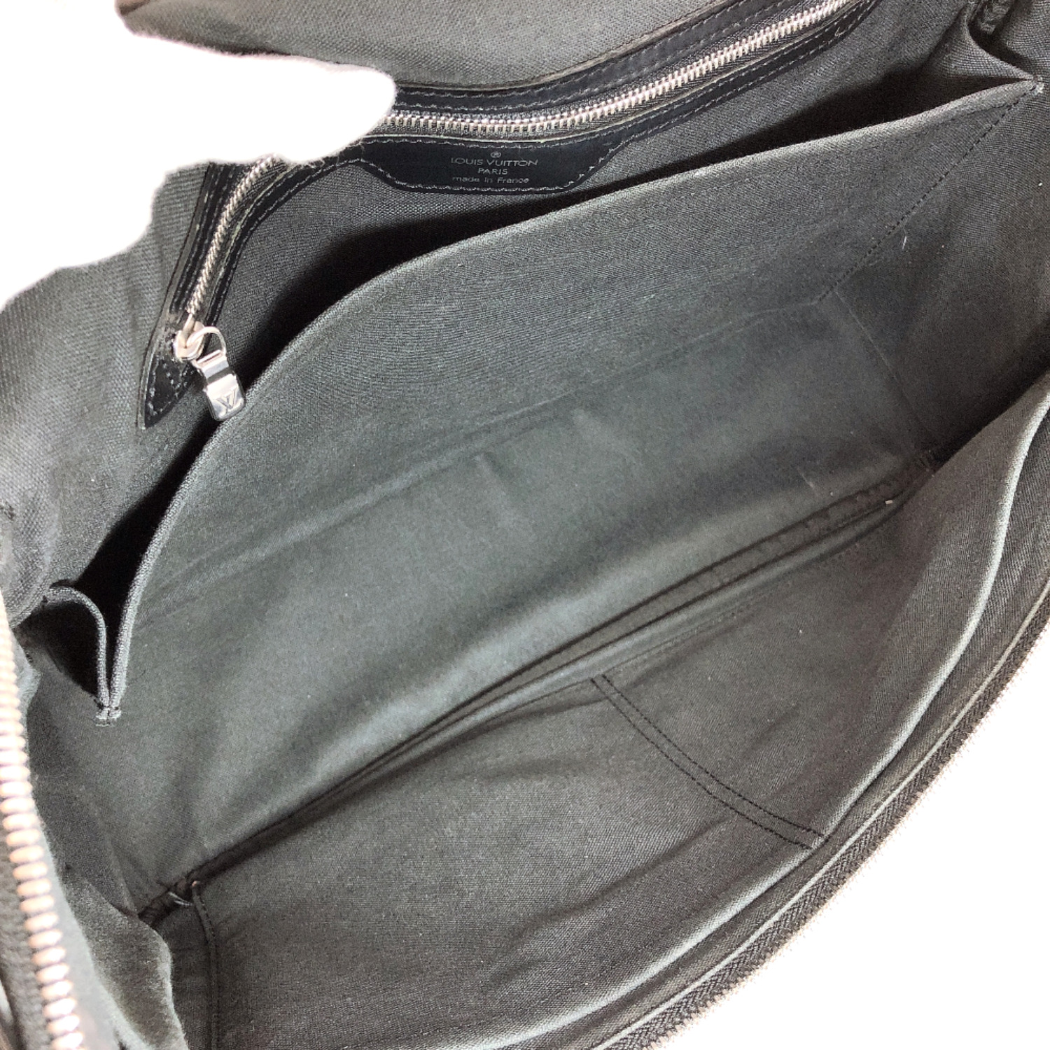LOUIS VUITTON Shoulder Bag M30862 Taiga Thai meal Taiga black mens | eBay