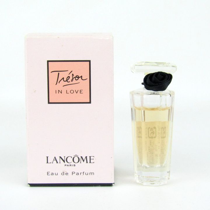 ランコム トレゾア イン ラブ オードパルファム EDP 若干使用 ミニ香水 フレグランス レディース 5mlサイズ LANCOME 【中古】｜ LANCOME｜店舗買取｜フレグランス＞香水｜USEDのアパレル通販サイト - SMASELL（スマセル）