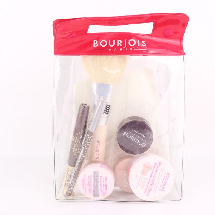 ブルジョワ アイシャドウ アイブロウ メイクブラシなど 未使用 セット コスメ 化粧品 まとめて レディース BOURJOIS  【中古】｜BOURJOIS｜店舗買取｜メイクアップ＞その他メイクアップ｜USEDのアパレル通販サイト - SMASELL（スマセル）