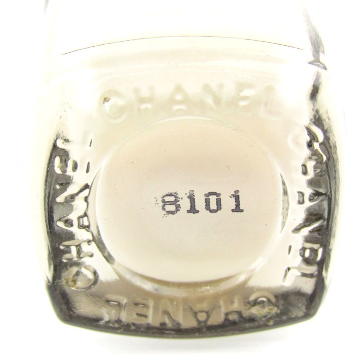 シャネル ネイルカラー ヴェルニ 64 ROSE BABY 残半量以上 コスメ マニキュア レディース 13mlサイズ CHANEL 【中古】｜ CHANEL｜店舗買取｜メイクアップ＞その他メイクアップ｜USEDのアパレル通販サイト - SMASELL（スマセル）