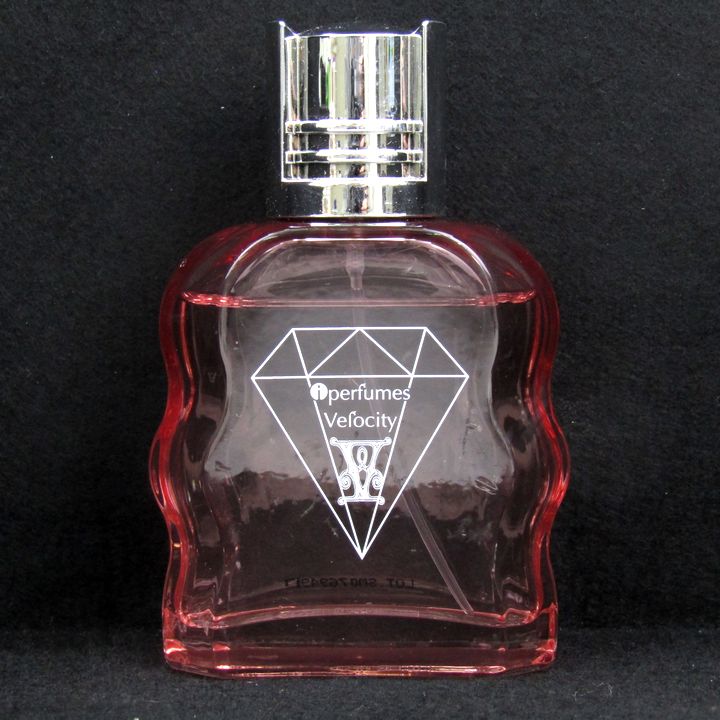 VT オ－ドパルフアム 公式オンラインショップ】 HUMAN CLUTCH / ヴェロシティホワイト