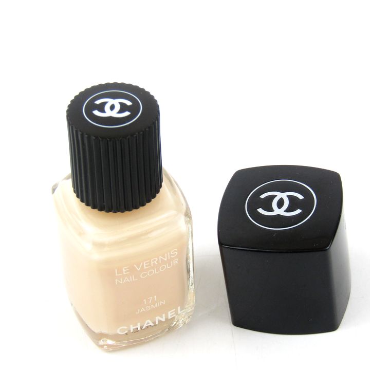 CHANEL ヴェルニ マニキュア171ジャスミン シャネル ヴェルニ 171 ジャスミン ネイルカラー 残半量以上