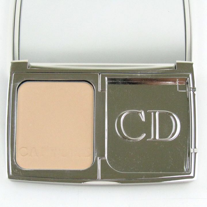 ディオール カプチュールトータルトリプルコレクティングパウダー