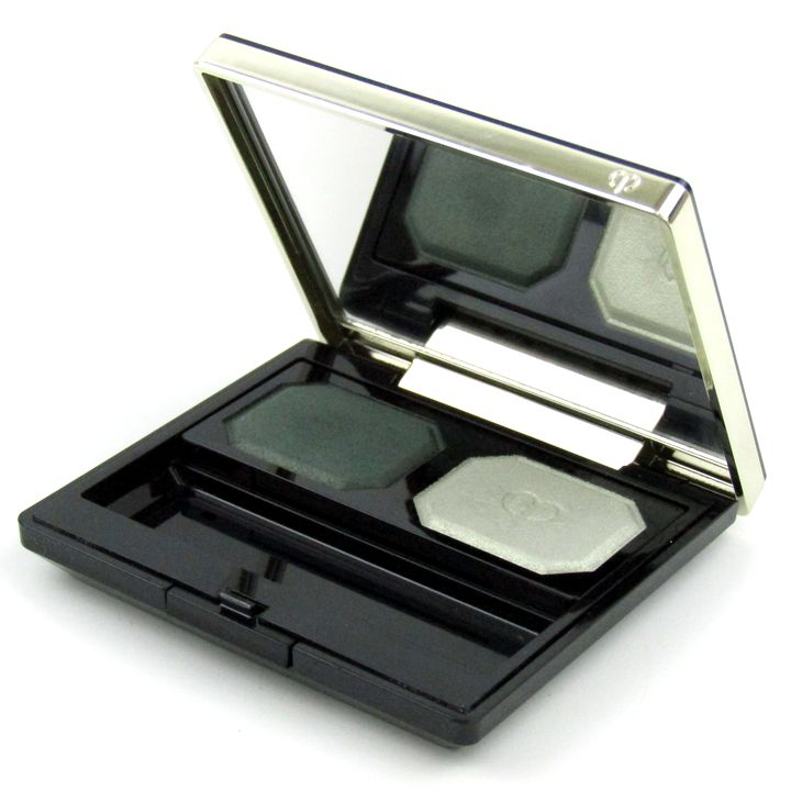 未使用☆ 一部ダメージ イヴサンローラン シルキーフィニッシュ プレストパウダー イヴ・サンローラン フェイスパウダー シルクフィニッシュ