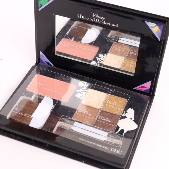 ディーエイチシー メイクパレット ふしぎの国のアリス チーク/ベース