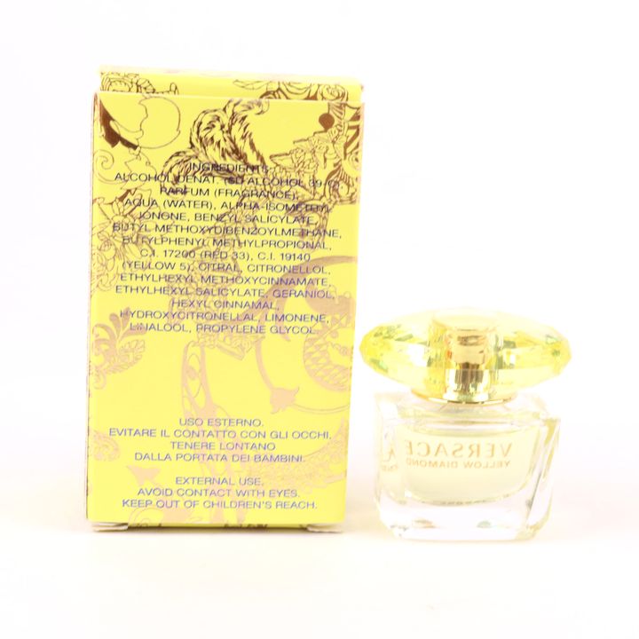 ヴェルサーチ ミニ香水 イエローダイアモンド オードトワレ EDT 未使用 フレグランス レディース 5mlサイズ VERSACE 【中古】｜ VERSACE｜店舗買取｜フレグランス＞香水｜USEDのアパレル通販サイト - SMASELL（スマセル）