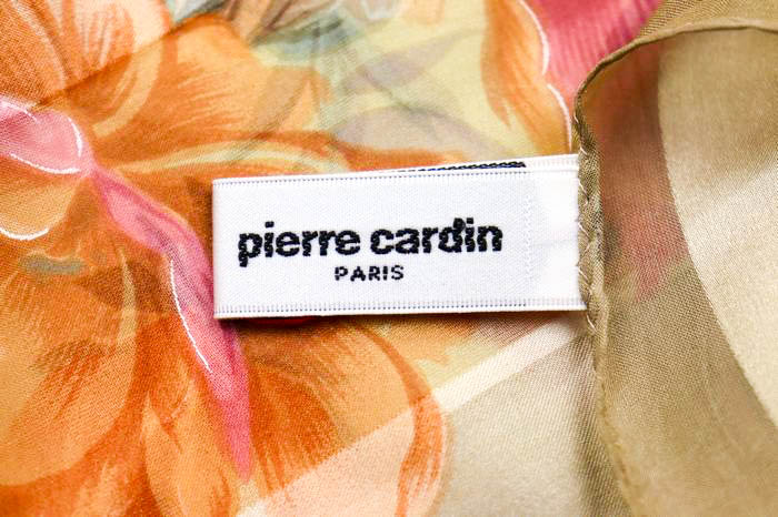 ピエールカルダン スカーフ 花柄 シルク シースルー ブランド 小物 レディース ゴールド×ベージュ Pierre Cardin  【中古】｜Pierre Cardin｜店舗買取｜ファッション雑貨＞マフラー｜USEDのアパレル通販サイト - SMASELL（スマセル）