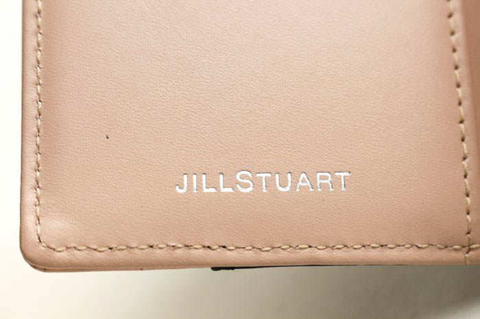 ジルスチュアート 三つ折り財布 小銭入れあり ウォレット ブランド レディース ブラック JILLSTUART 【中古】｜JILLSTUART ｜店舗買取｜財布/小物＞財布｜USEDのアパレル通販サイト - SMASELL（スマセル）