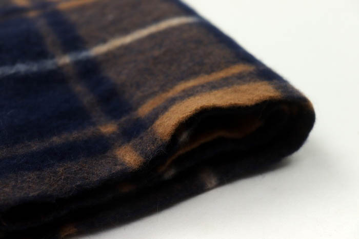 スコティッシュトラディション マフラー チェック柄 スコットランド製 レディース ネイビー/ベージュ scottish tradition  【中古】｜scottish tradition｜店舗買取｜ファッション雑貨＞マフラー｜USEDのアパレル通販サイト - SMASELL（スマセル）