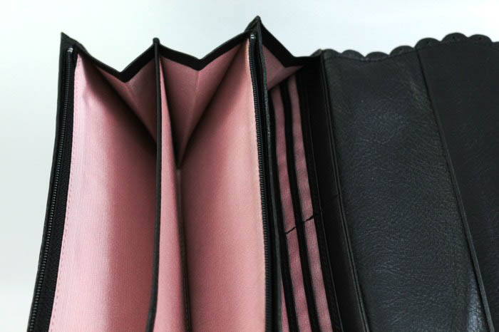 ジルスチュアート 長財布 レザー パンチング 小銭入れあり