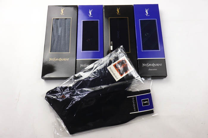 イヴ・サンローラン 靴下 6点セット 未使用 クルーソックス 25cm ブランド まとめて 大量 メンズ YVES SAINT LAURENT  【中古】｜YVES SAINT LAURENT｜店舗買取｜財布/小物＞その他小物｜USEDのアパレル通販サイト - SMASELL（スマセル）