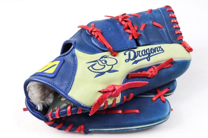 MIZUNO　ミズノ　名古屋ドーム5周年記念　非売品Dragonsグローブ MIZUNO ミズノ 名古屋ドーム5周年記念 非売品Dragonsグローブ 中
