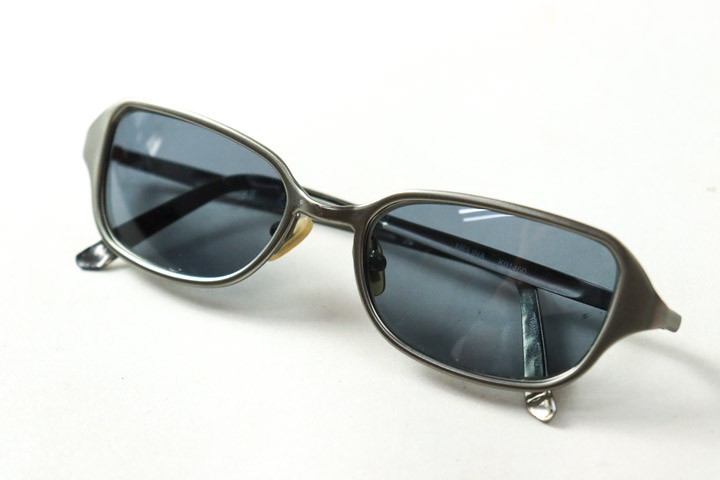 Ringo新品未使用❣️CHANEL ゴールドフレーム サングラス＆ケース upper-gate_ty2891