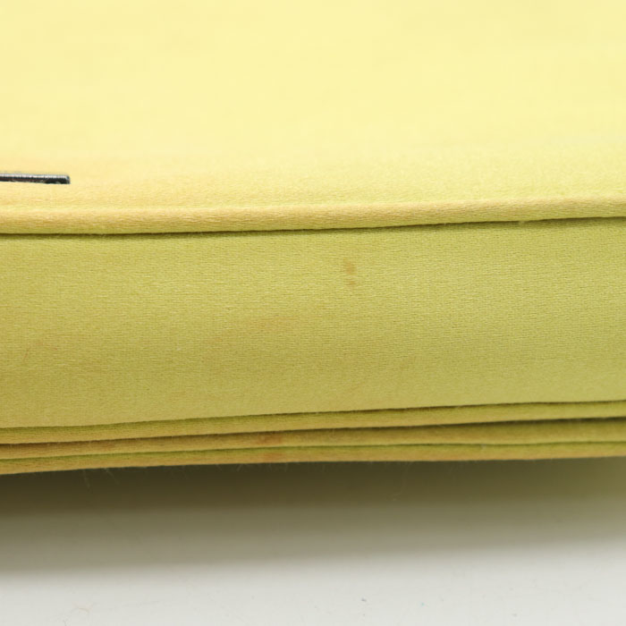 BCBG Max Azriaのゴールドメタリック仕上げのレディースクラッチバッグ s-l400.jpg