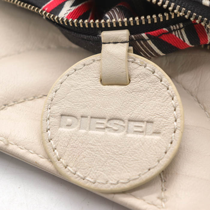 美品 DIESEL 2way ハンドバッグ トート ショルダーバッグ ホワイト ディーゼル ショルダーバッグ ハンドバッグ 2way チェーンバッグ