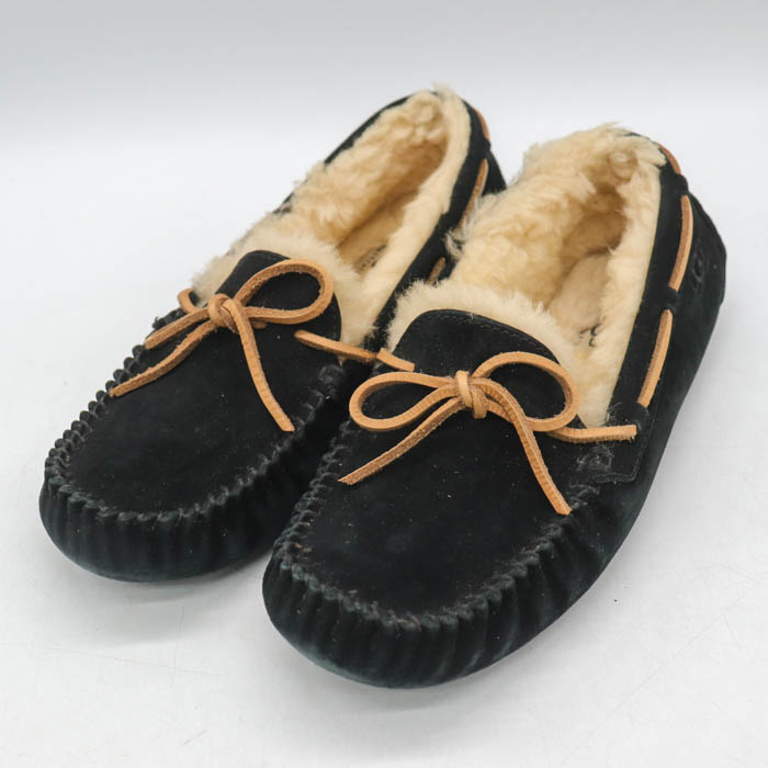アグ モカシン ダコタ N5612 ブランド シューズ 靴 黒 レディース 24サイズ ブラック UGG 【中古】｜UGG｜店舗買取｜シューズ＞モカシン/デッキシューズ｜USEDのアパレル通販サイト  - SMASELL（スマセル）