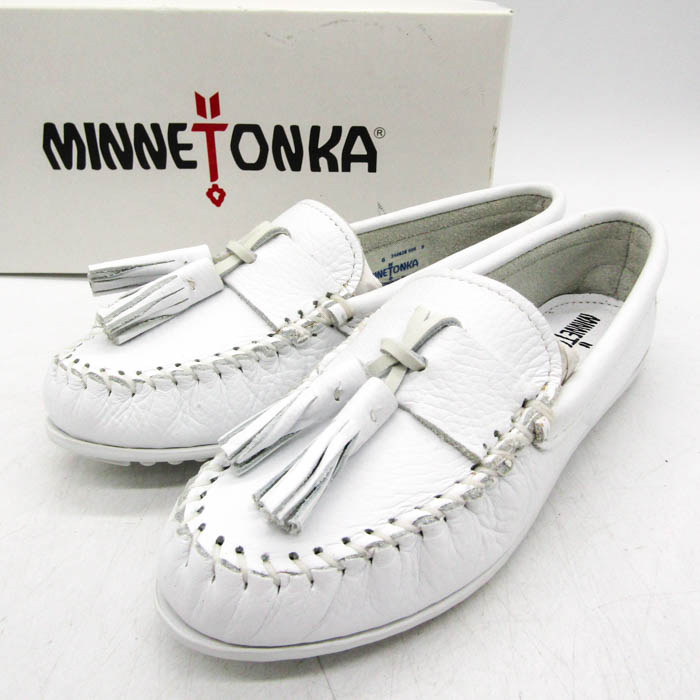 MINNETONKA ホワイト タッセルモカシン 楽天市場】【アウトレット！30%OFF】ミネトンカ MINNETONKA