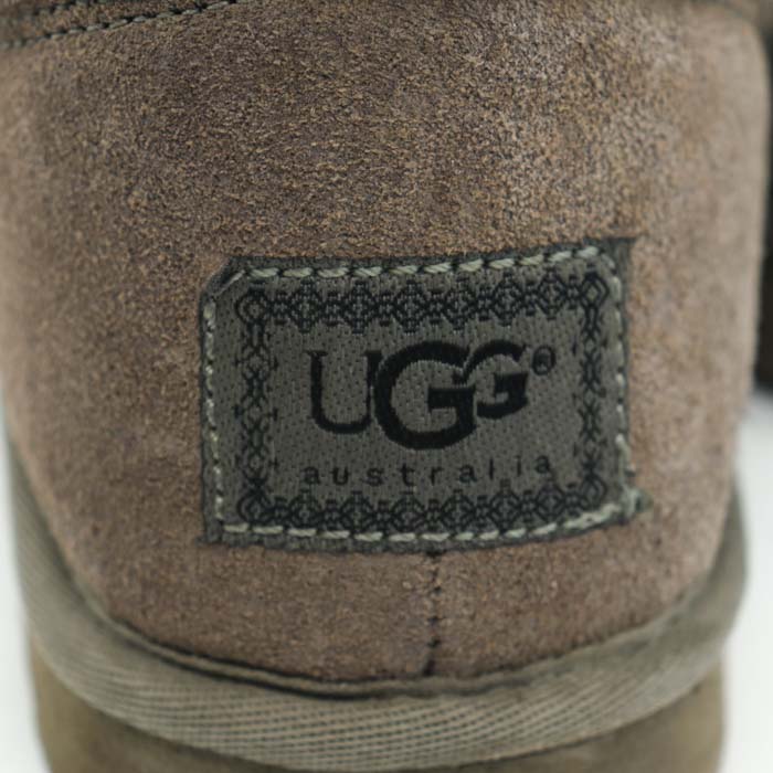 美品　アグ　シンプルパーカー　グレー　UGGオーストラリア　レディース