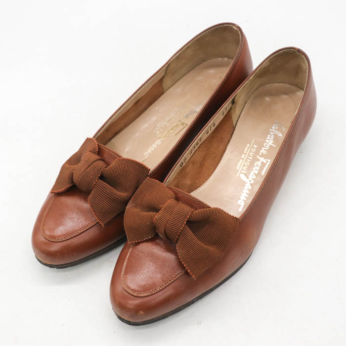 サルヴァトーレフェラガモ パンプス ブランド シューズ 靴 イタリア製  