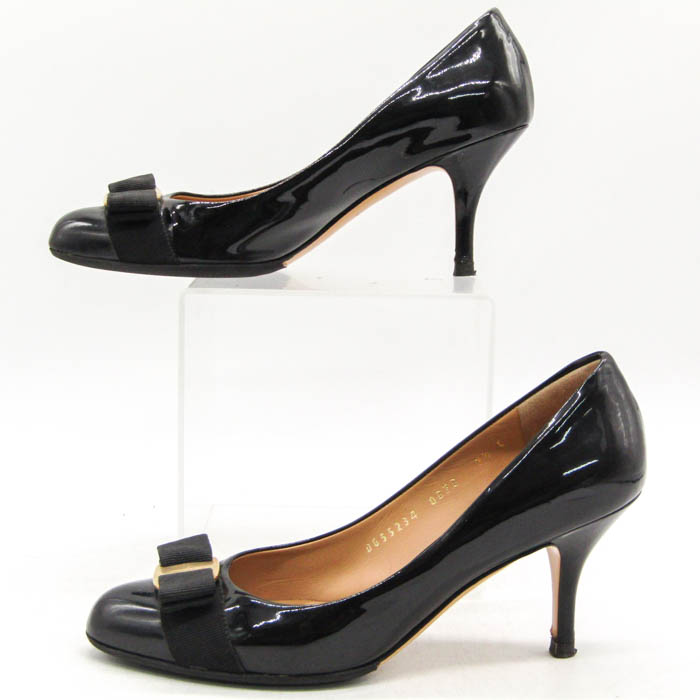 【美品】Ferragamo フェラガモ　ヴェラ　パンプス フェラガモ ヴァラ パンプス 7.5