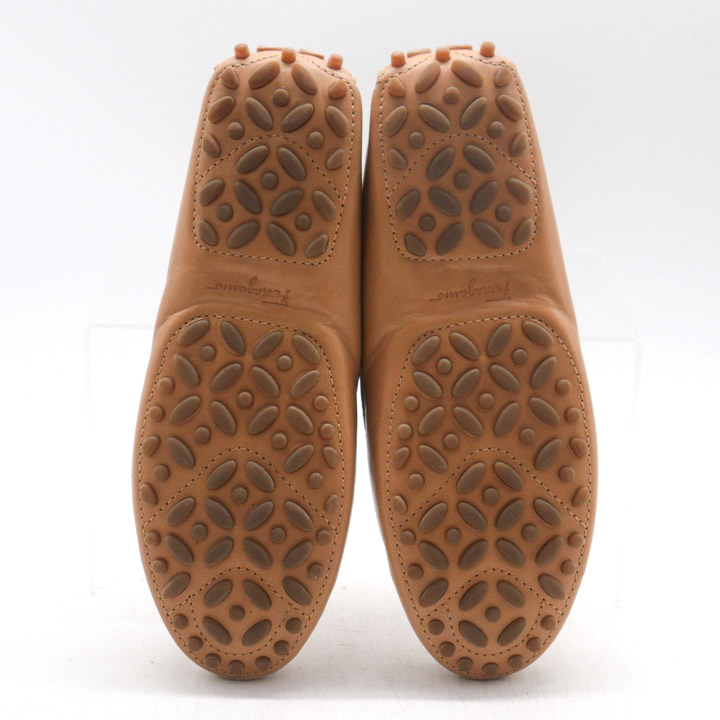 Ferragamo フェラガモ　ブラウン モカシン　ドライビングシューズ サルヴァトーレフェラガモ ドライビングシューズ ブラウン モカシン