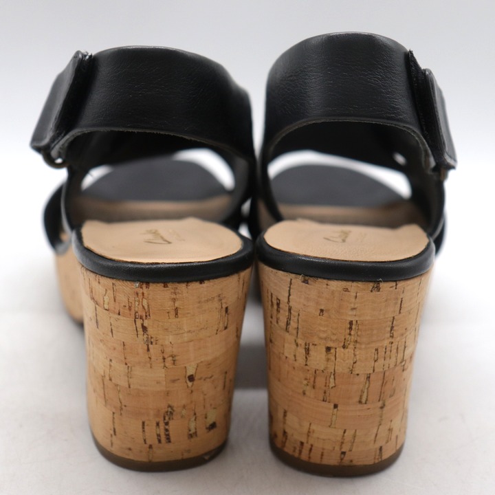 Clarks クロスストラップレザーサンダル Clarks クロスストラップレザーサンダル Clarks Alda Strap / アルダ