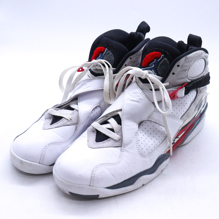 ナイキ　エアジョーダン　ハイカットスニーカー　白 NIKE AIR JORDAN 1 MID ハイカット スニーカー 白×黒