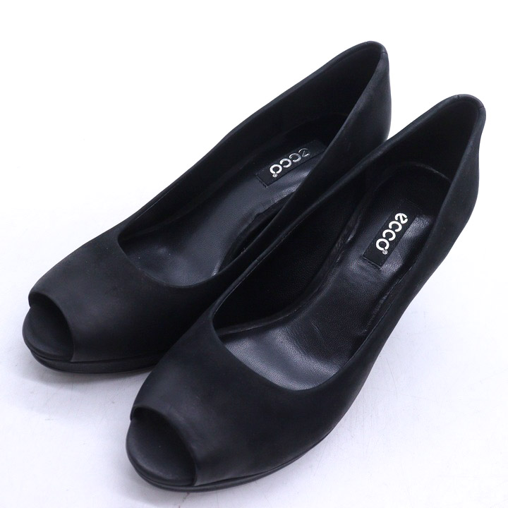 ecco黒パンプス