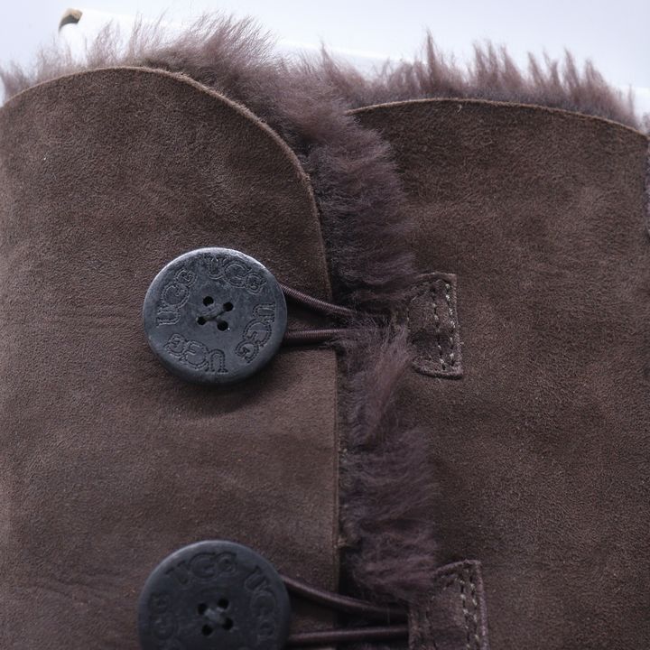 アグ ムートンブーツ ベイリーボタントリプレットII シューズ ブランド