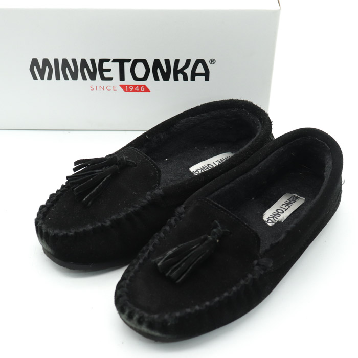 ミネトンカ タッセルファーモカシン 本革レザー フラットシューズ スリッポン ブランド 靴 レディース 8Mサイズ ブラック Minnetonka  【中古】