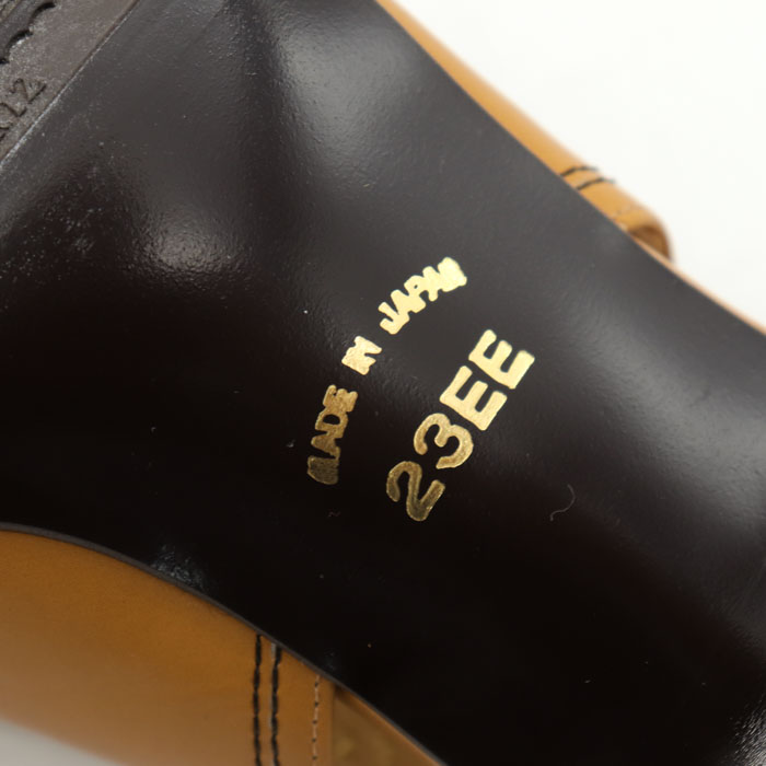 リズラフィーネ バックストラップパンプス 未使用 スクエアトゥ 日本製 シューズ 靴 レディース 23cmサイズ ベージュ RIZ raffinee