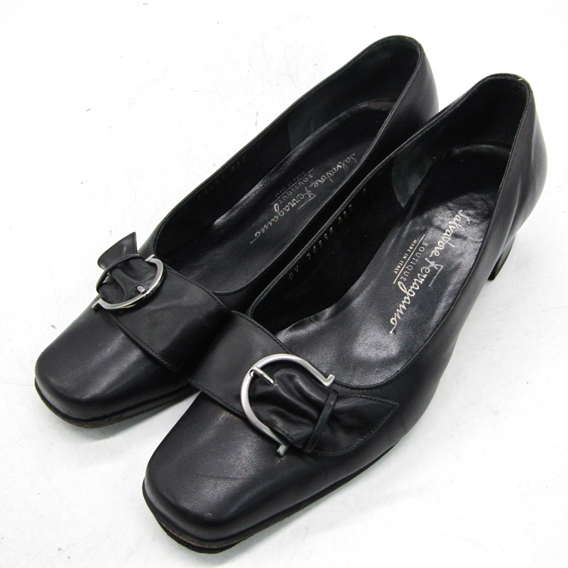 フェラガモ パンプス黒サイズ6B