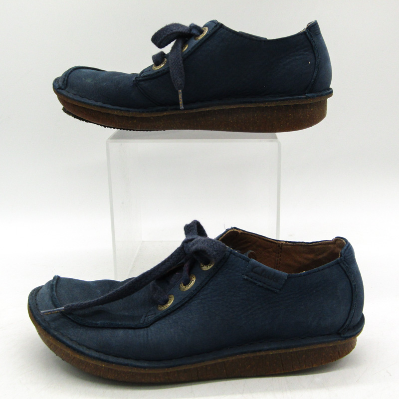 クラークス モカシン ファニードリーム コンフォート ブランド シューズ 靴 レディース 23.5サイズ ブルー Clarks 【中古】｜Clarks ｜店舗買取｜シューズ＞モカシン/デッキシューズ｜USEDのアパレル通販サイト - SMASELL（スマセル）