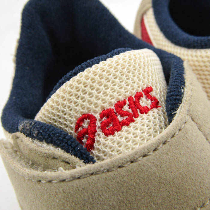 アシックス　スクスク　18センチ　ディズニー　ミッキー　ベージュ　未使用　靴 Disney asics SUKU2 DISNEY100. ｜アシックス スクスク