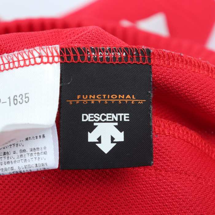 デサント ショートパンツ ボトムス ハーフパンツ ジャージ スポーツウエア メンズ Mサイズ レッド DESCENTE 【中古】｜DESCENTE ｜店舗買取｜パンツ＞その他パンツ｜USEDのアパレル通販サイト - SMASELL（スマセル）