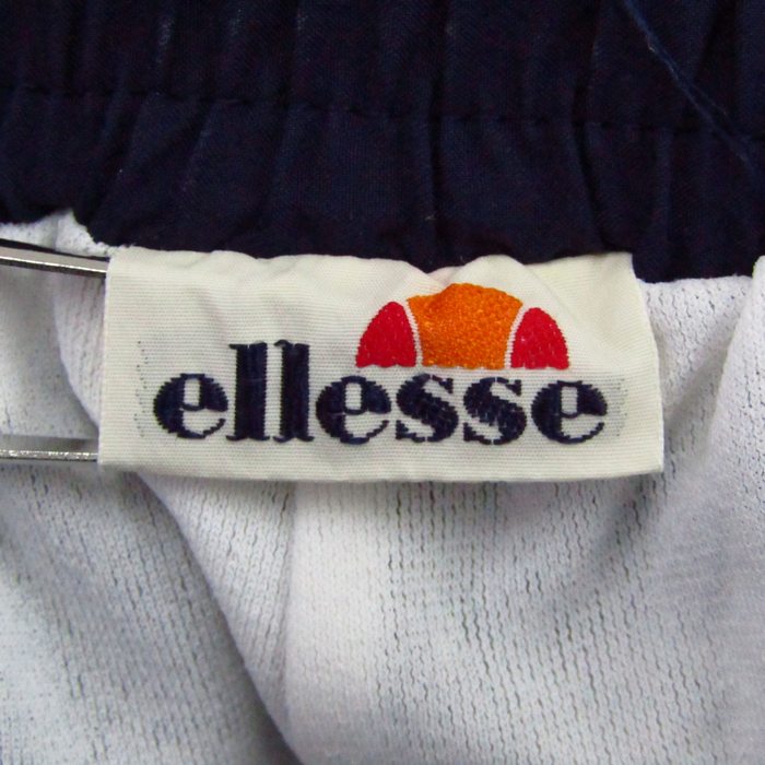 【新品】ellesse ジャージパンツ EW923101 グレー スリムフィット オリジナルスポーツ - 【新品】ellesse ジャージパンツ EW923101