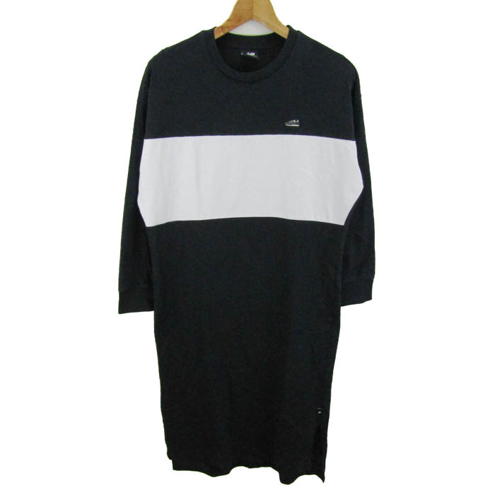 New Balance ブラックワンピース New Balance ブラック 中綿ワンピース